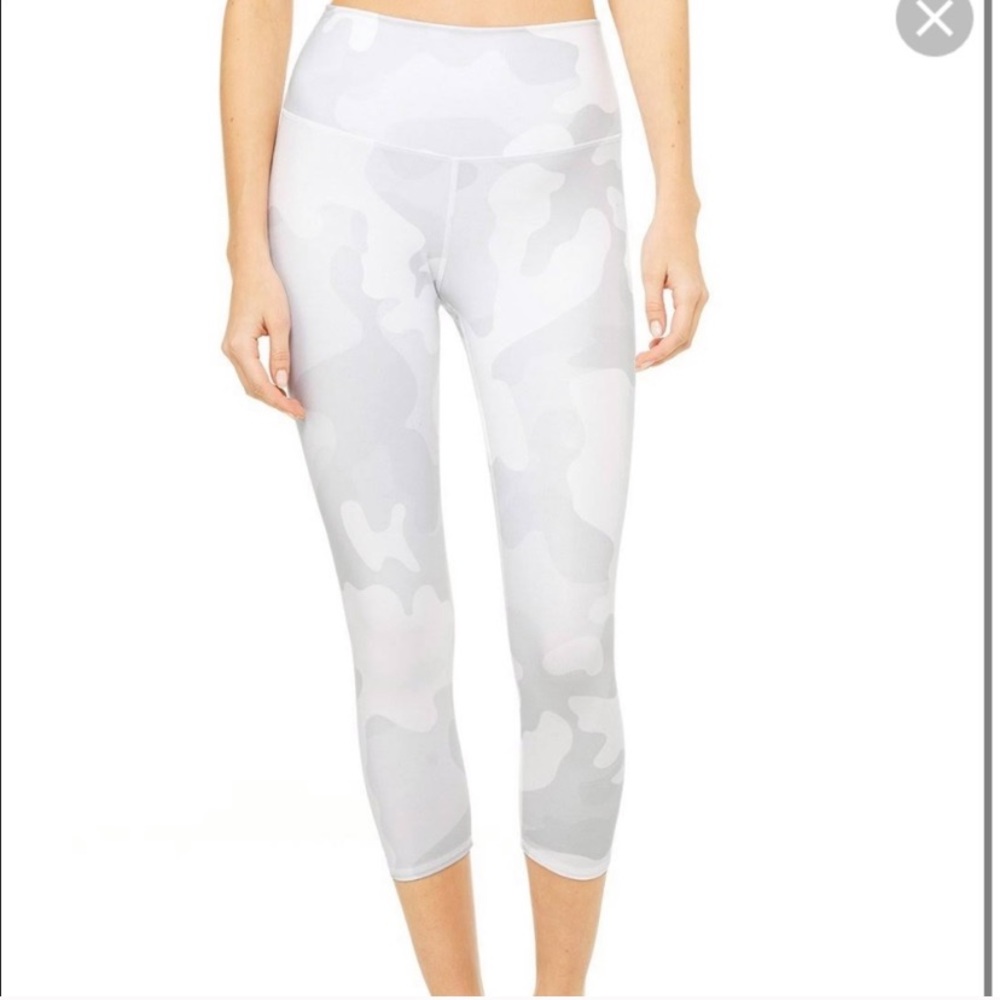 Alo White/Grey Camo Crop Leggings